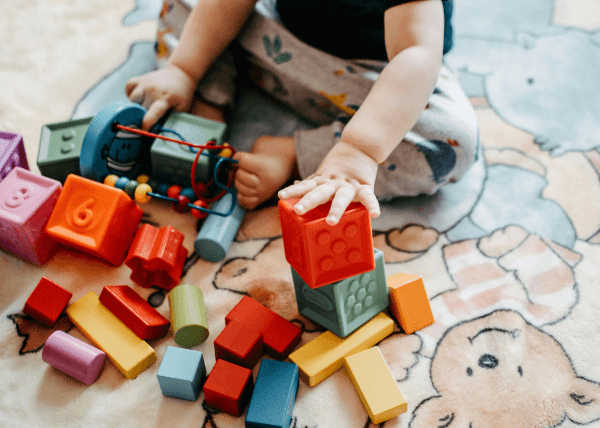 opieka nd dziećmi do lat rzech - maluch w żłobku